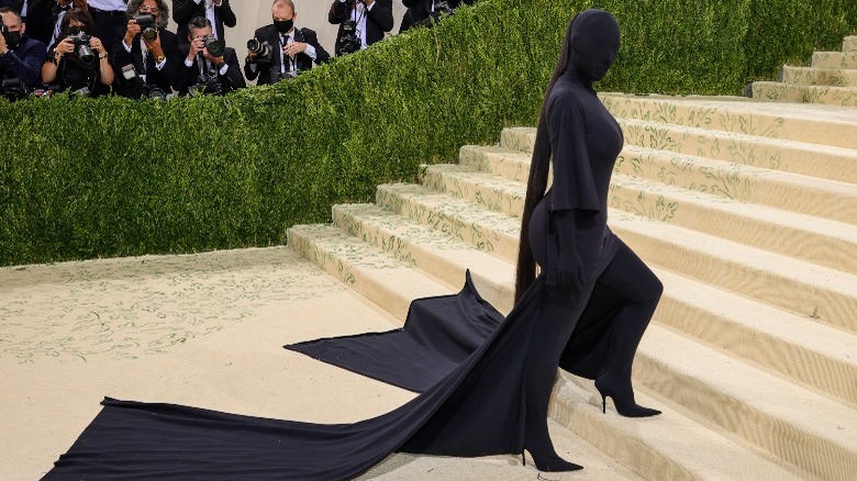 Kim Kardashian on the red carpet at th 2021 Met Gala