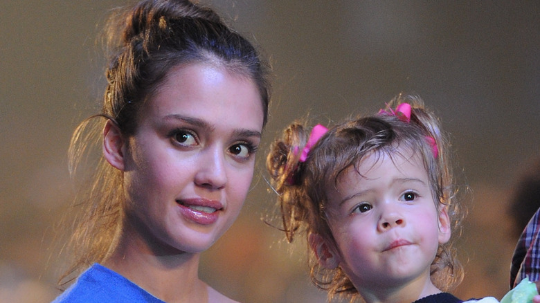 Jessica Alba Daughter Haven Red Hair 