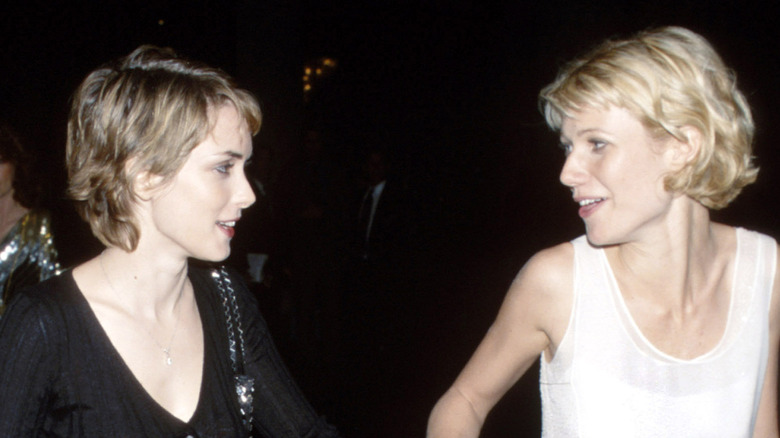 Winona Ryder, Gwyneth Paltrow walking together