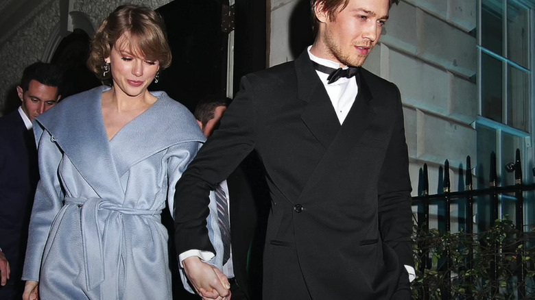 Taylor Swift and Joe Alwyn exit event