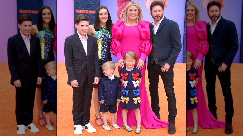 Kelly Clarkson at the premiere of UglyDolls in 2019 with her children.