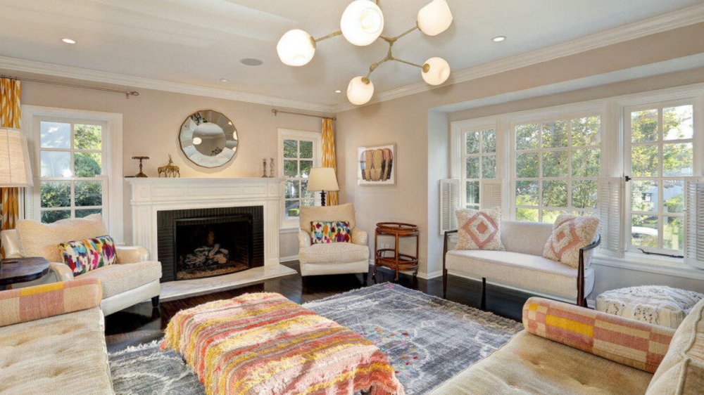 Melissa McCarthy's surprising normal home  