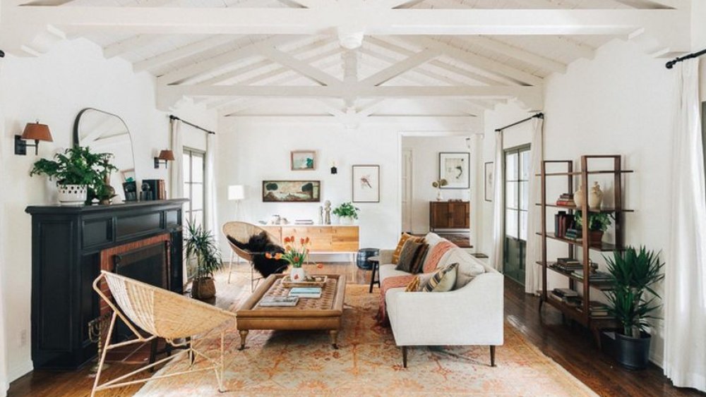 Zooey Deschanel's surprising normal home 