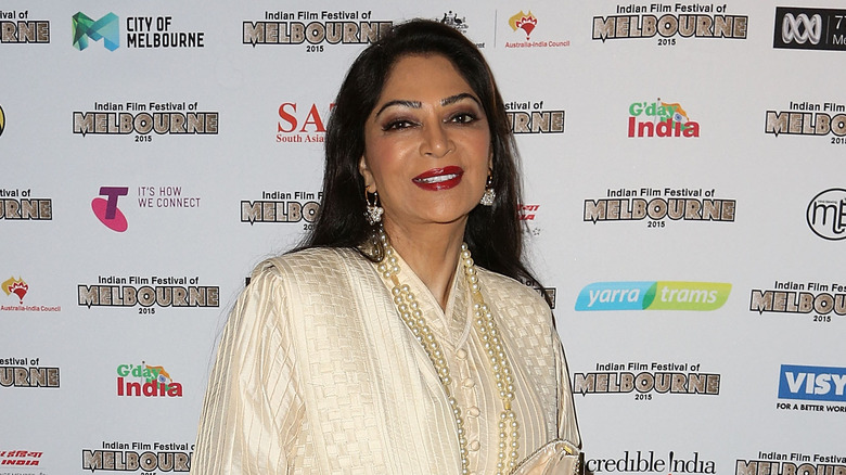 Simi Garewal posing on the red carpet