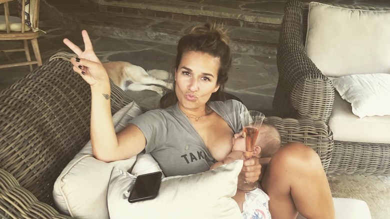 Jessie James Decker and child