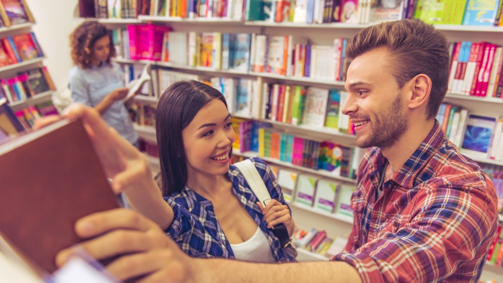 Couple at bookstore