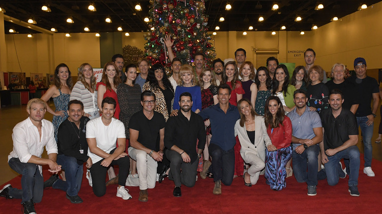 Stars gathered at Christmas Con 2022