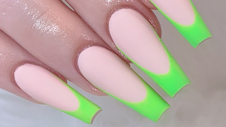 Green nail tips