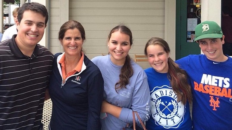 Chris Christie's wife and children happy