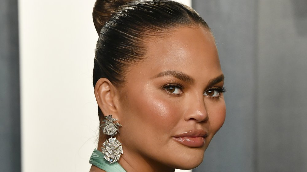 Chrissy Teigen attends the 2020 Vanity Fair Oscar Party