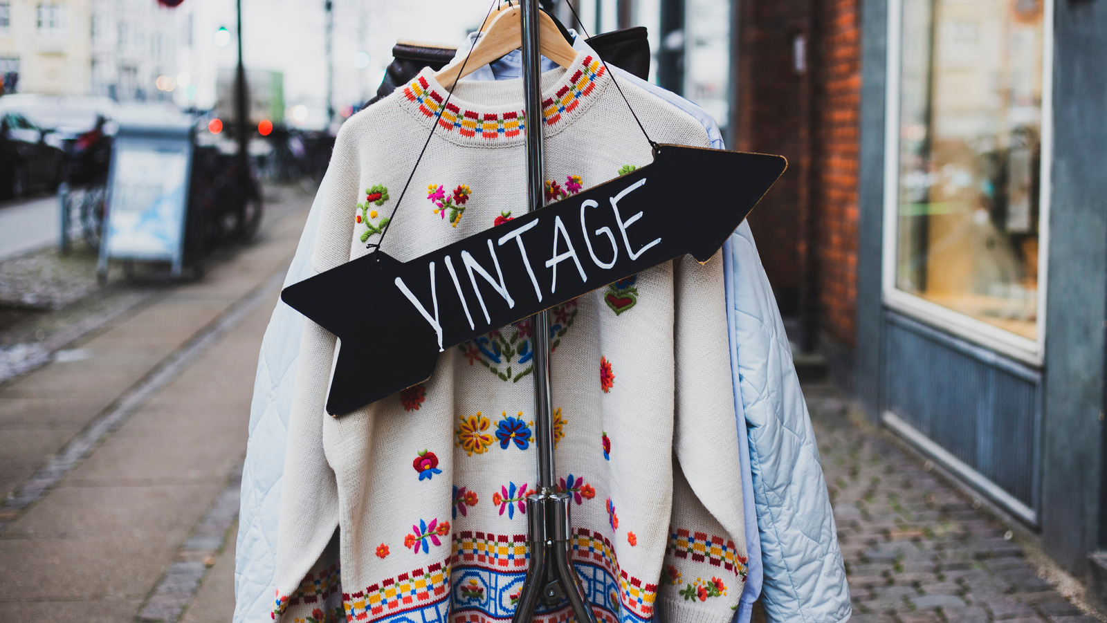 Buy and sell vintage & second hand designer clothing