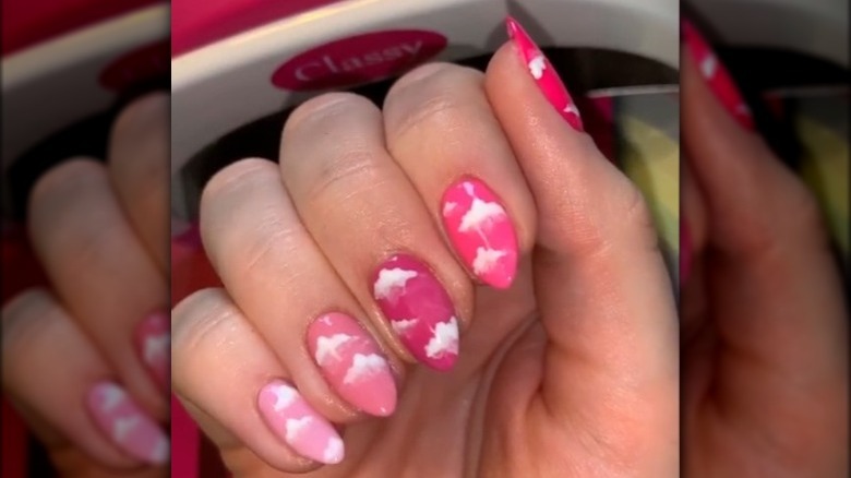 Gel polish cloud demonstration