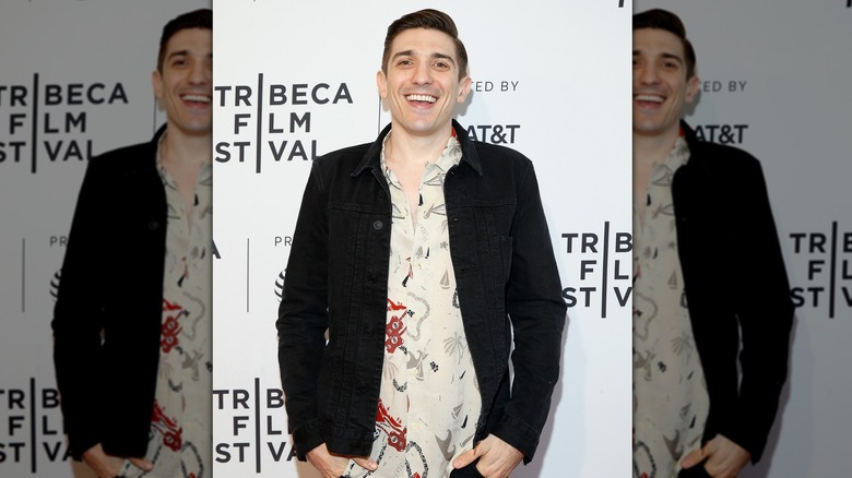 Andrew Schulz on the red carpet