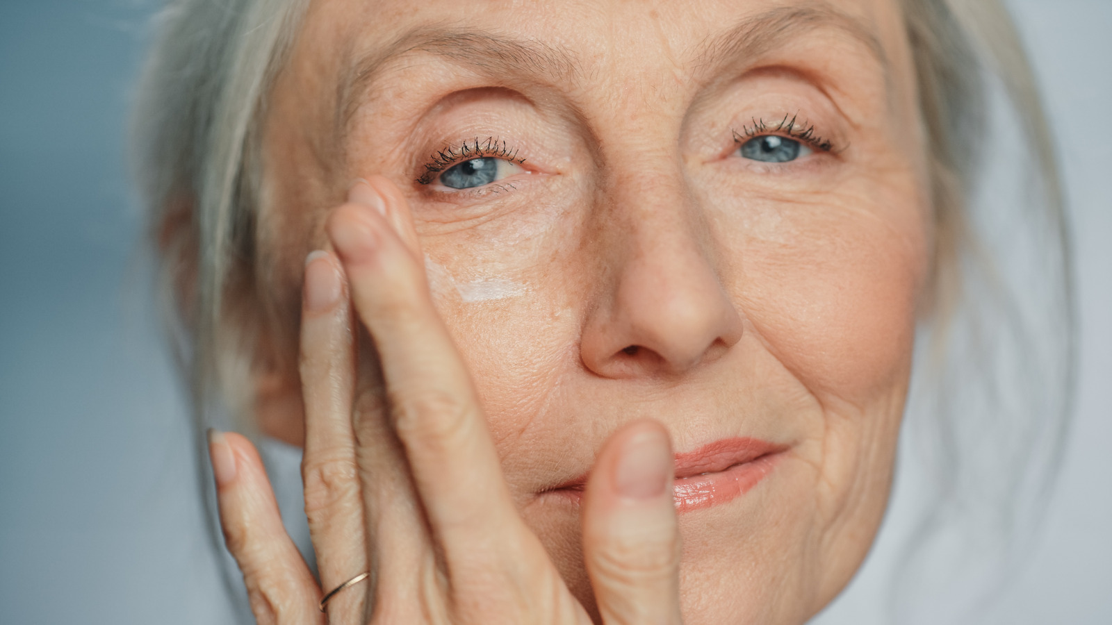 common-skin-changes-that-happen-during-menopause