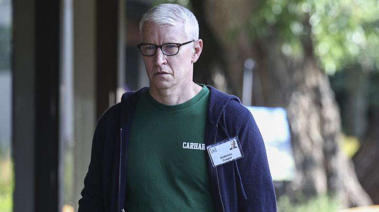 Anderson Cooper walking outside