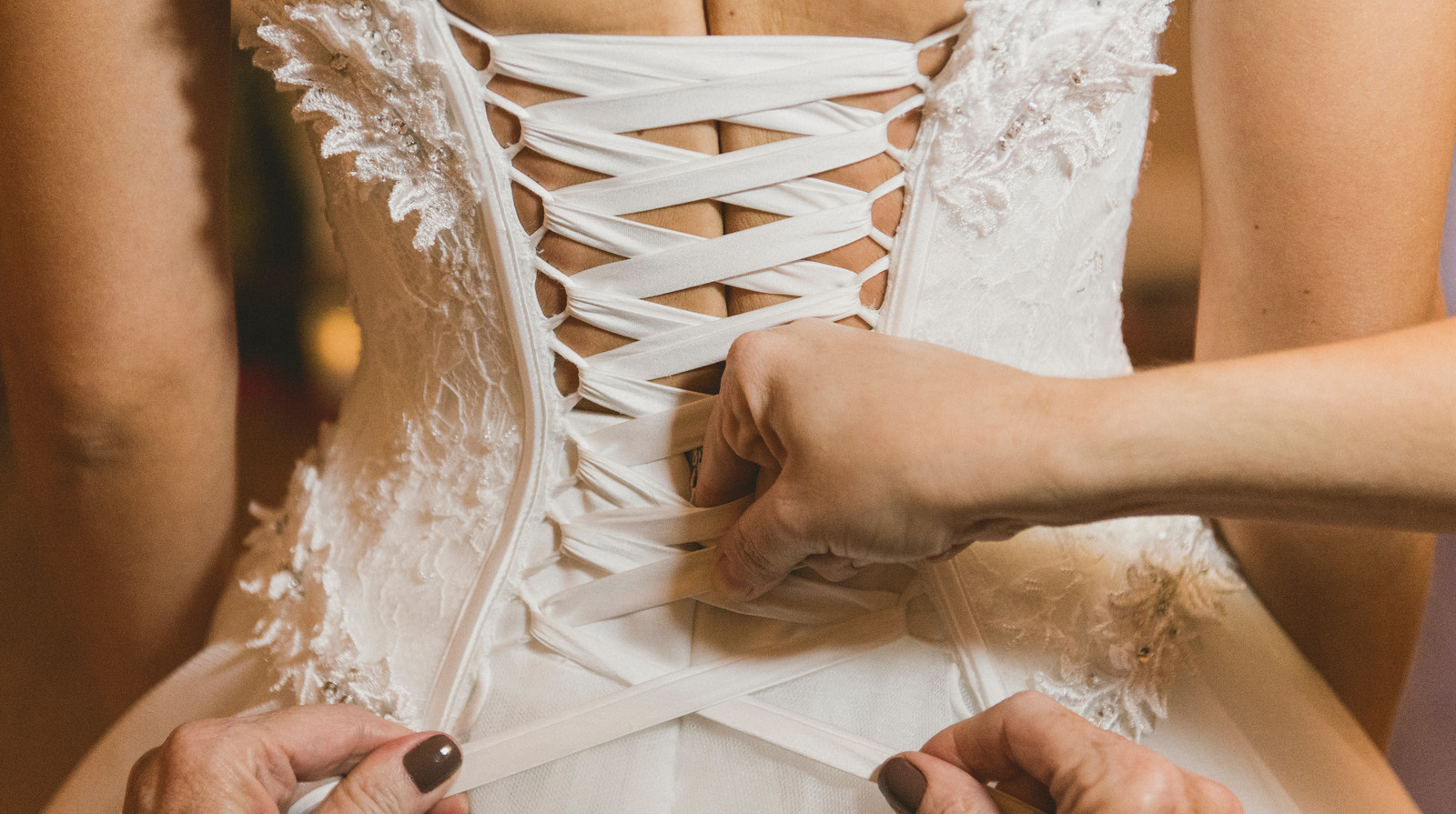 The Difference between Corsets and Bustiers - Recollections Blog