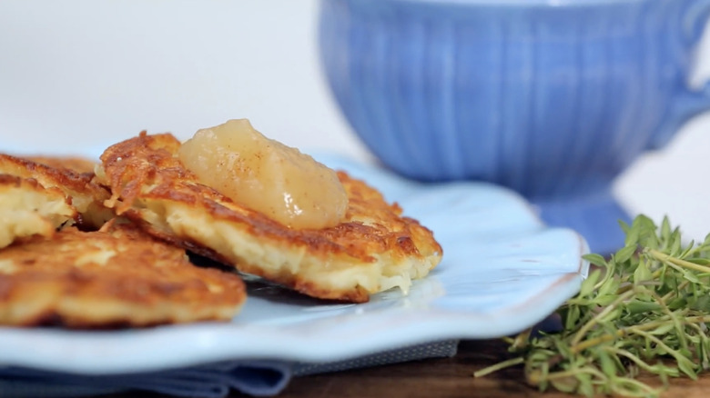 Apple sauce and latkes 