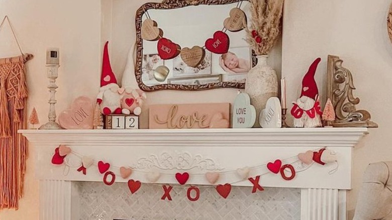 Valentine's mantel gnomes