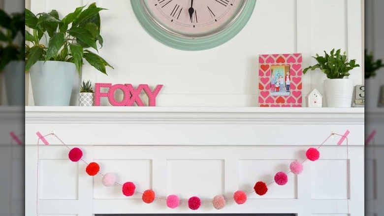 Foxy sign pompom banner mantel