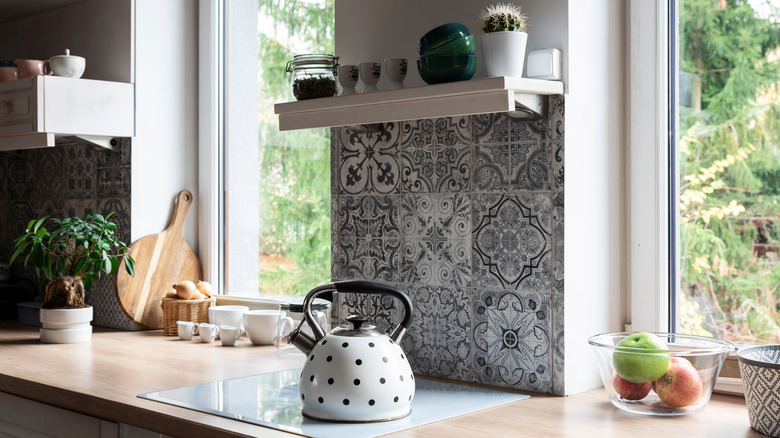 kitchen wall with tile