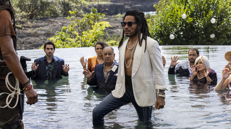 Lenny Kravitz in water in Shotgun Wedding