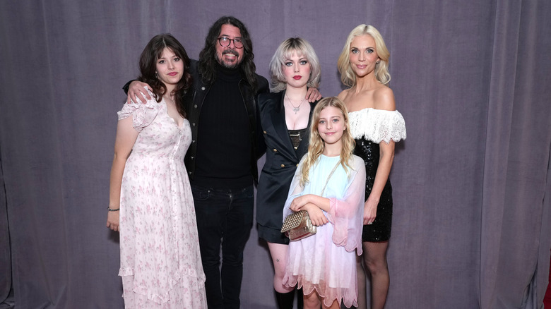 Dave Grohl with his wife and daughters