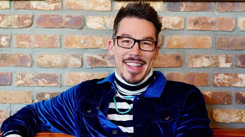 David Bromstad smiling