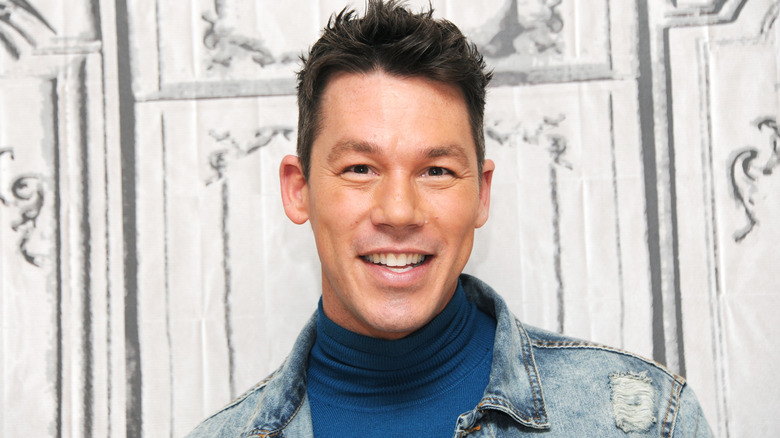 david bromstad smiling