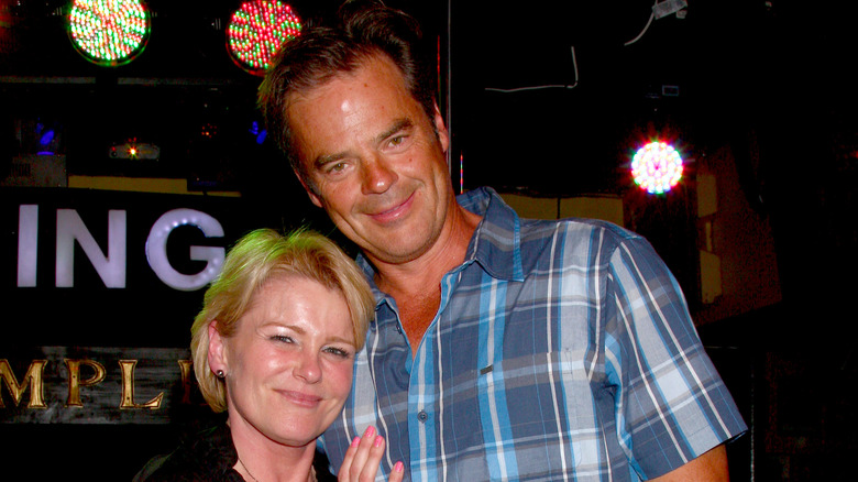 Wally Kurth and Judi Evans snuggling up 