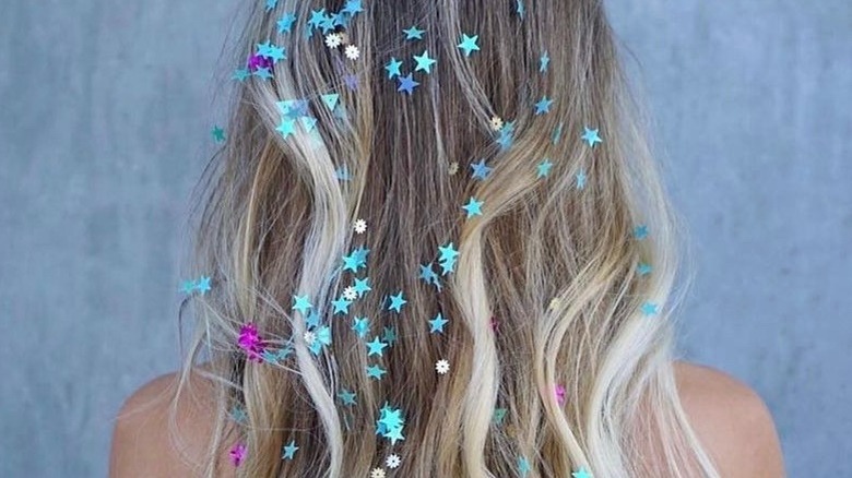 Hair with stars in it