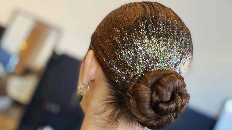 Bun with glitter