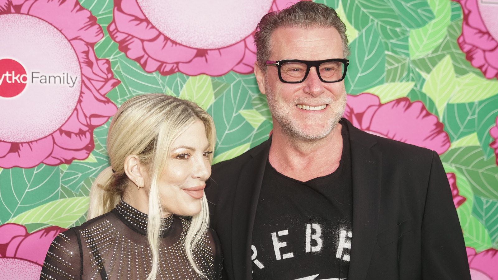 Dean McDermott's Deleted Divorce Announcement Signals Split From Tori