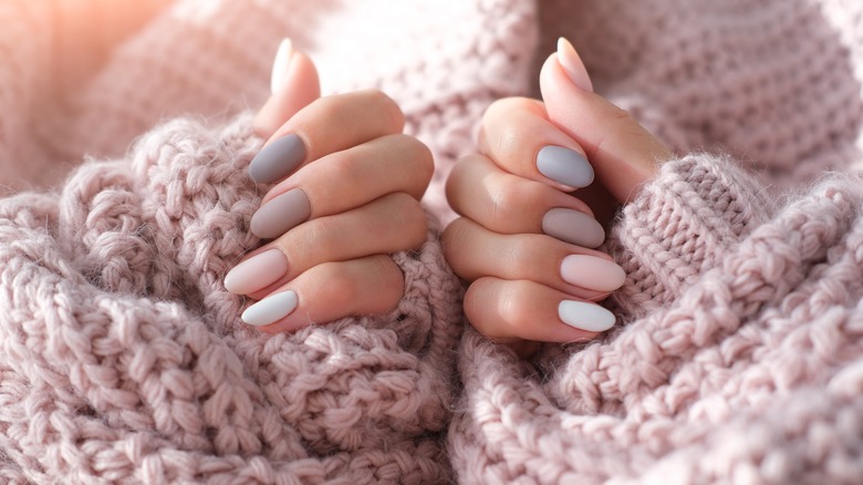 Matte nails