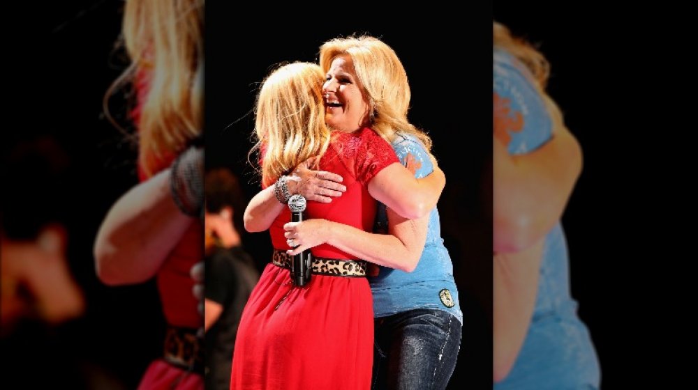 Trisha Yearwood and Kelly Clarkson