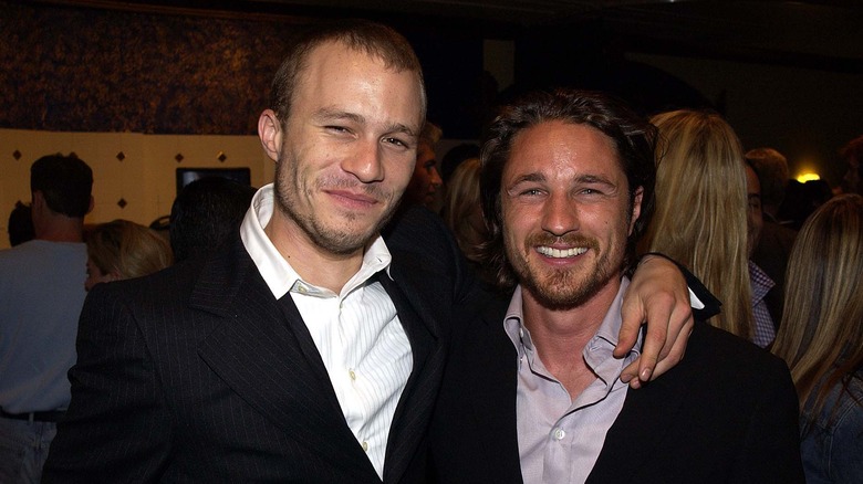 Martin Henderson with Heath Ledger.