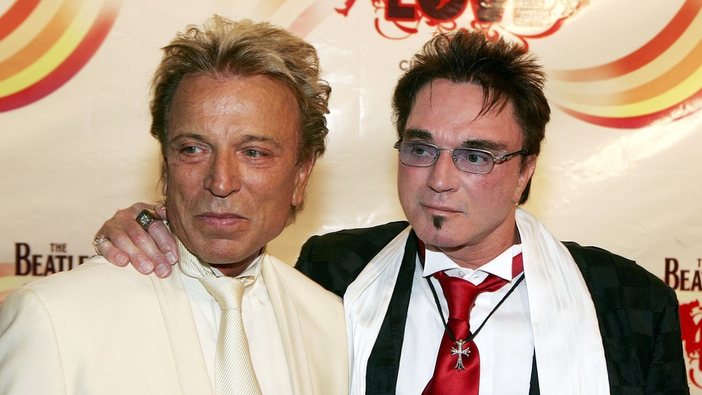 Siegfried Fiscbacher and Roy Horn posing