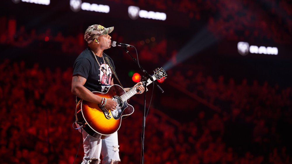 Jimmie Allen performing