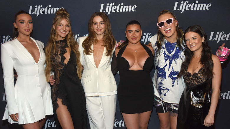 Kendall Vertes, Paige Hyland, Chloe Lukasiak, Kalani Hilliker, JoJo Siwa, and Brooke Hyland posing together at the premiere of "Dance Moms: The Reunion"