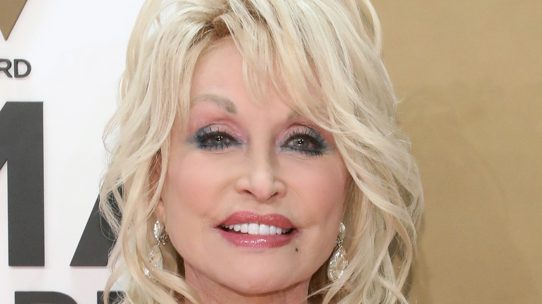 Dolly Parton smiling 