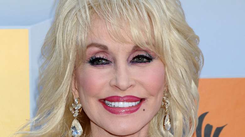 Dolly Parton smiling 