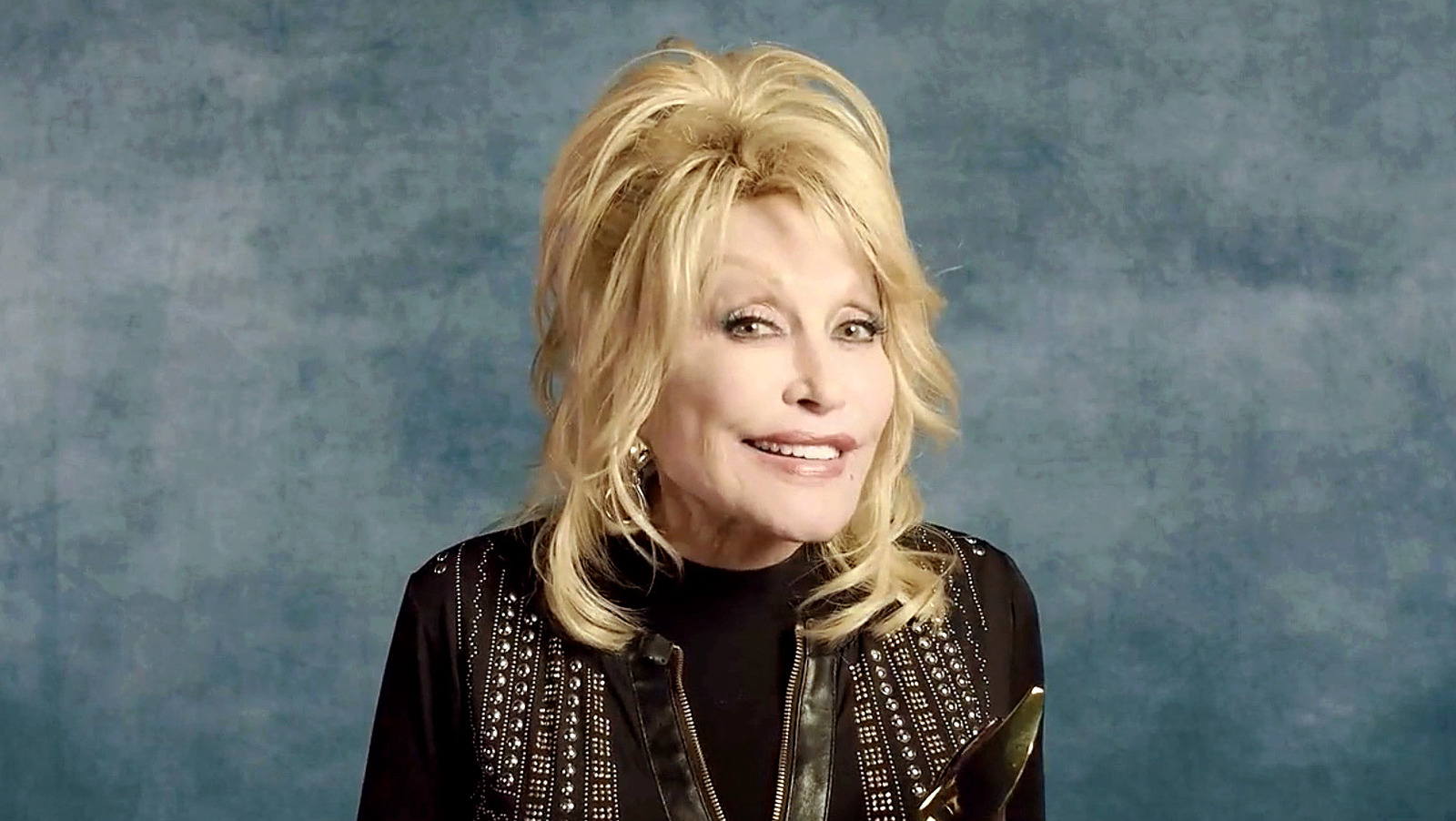 Happy Birthday Dolly Parton Celebrates 75th Birthday