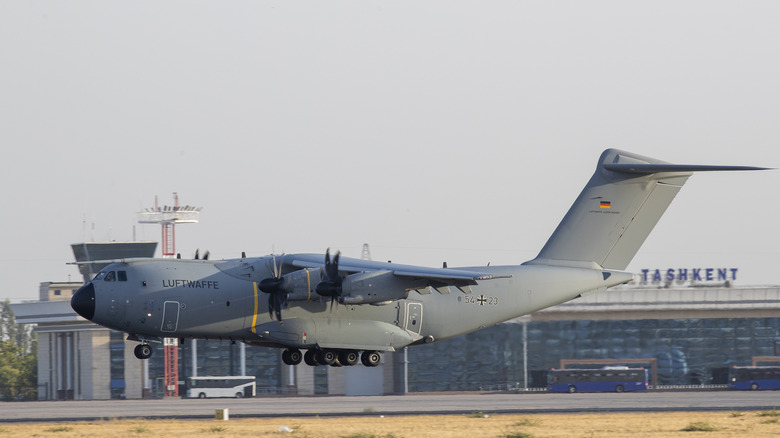 German plane with refugees lands in Tashkent, Uzbekistan