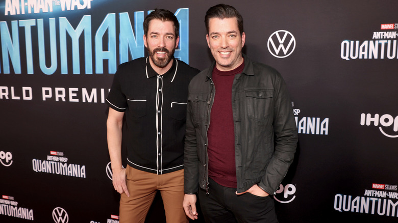 Jonathan and Drew Scott on red carpet