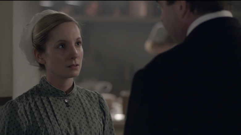 Downton's Anna speaks to John Bates