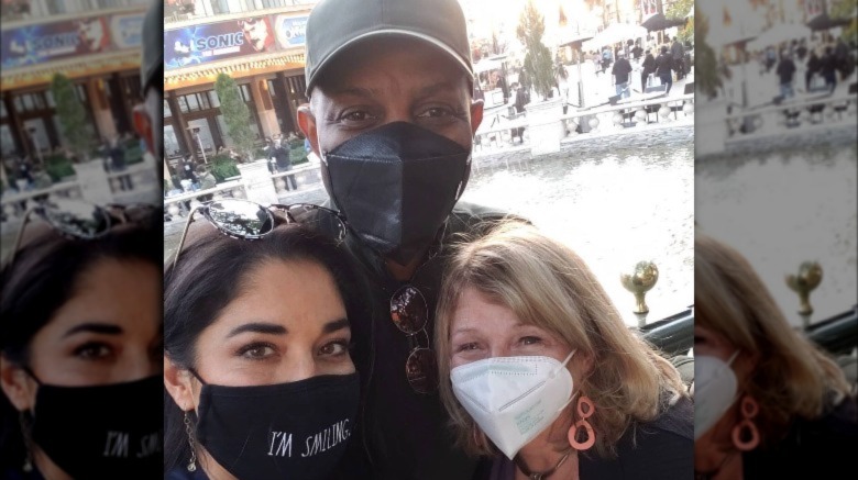 Dr. Viviana Coles, Dr. Calvin Roberson, and Dr. Pepper Schwartz with masks on