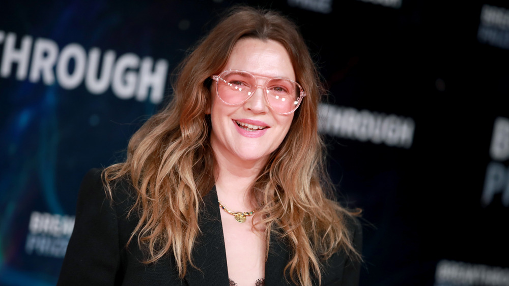 Actor Drew Barrymore in glasses