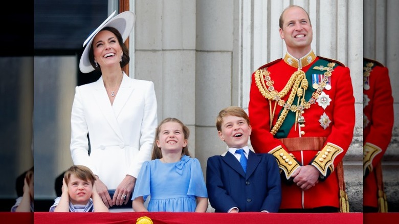 Prince and Princess of Wales with kids their on balcony