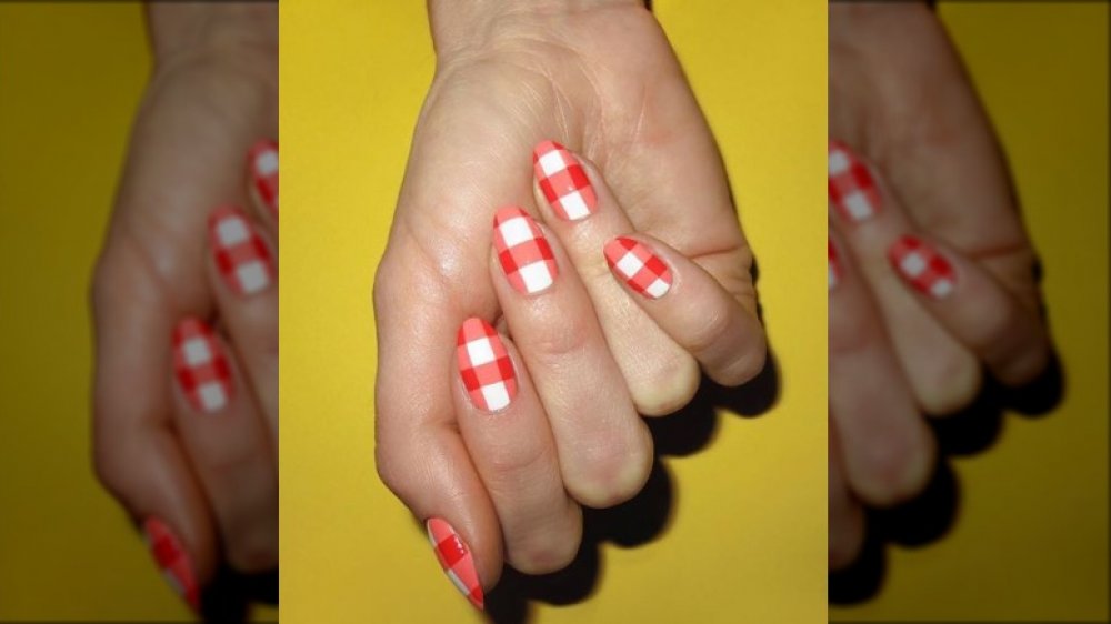 picnic nails