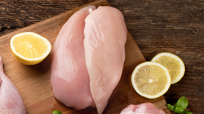 Chicken breast with lemons