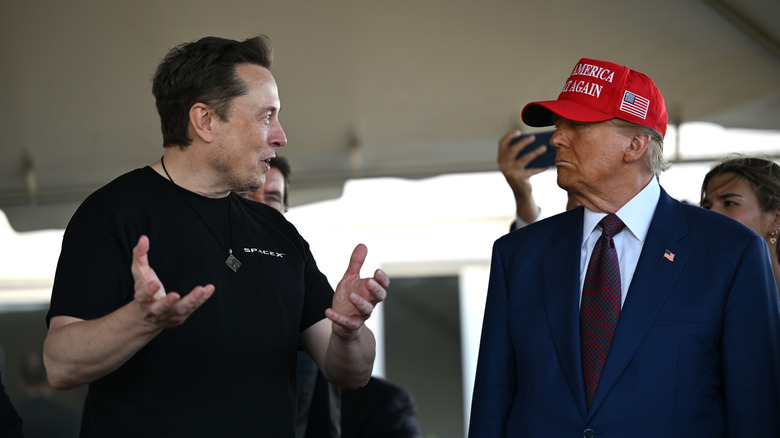 Elon Musks talks to Donald Trump